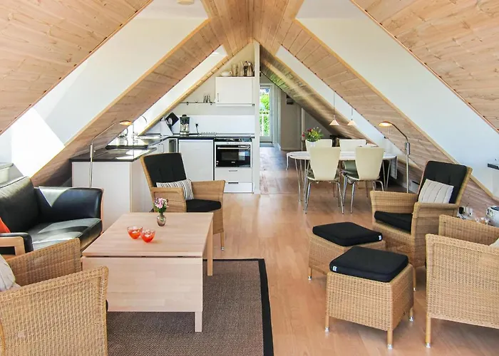 Beautiful In With 2 Bedrooms * Gudhjem