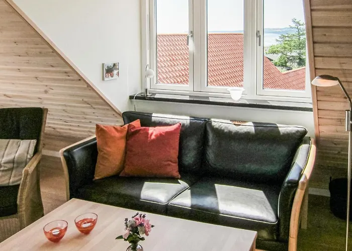 Beautiful In With 2 Bedrooms Gudhjem